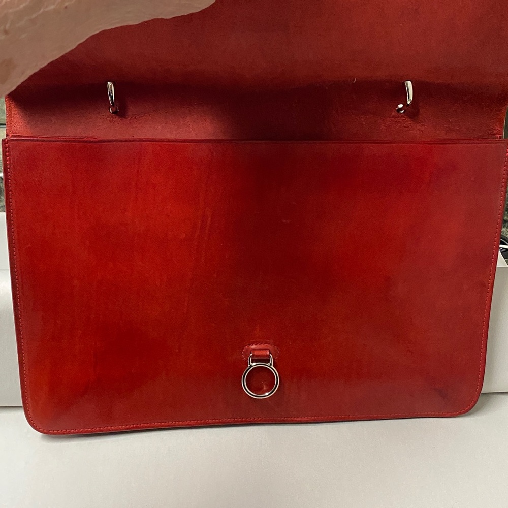 NWOT Dooney & Bourke ALTO RED Leather Messenger 15” x 10” x 4” Made in Italy🇮🇹 - Picture 8 of 16